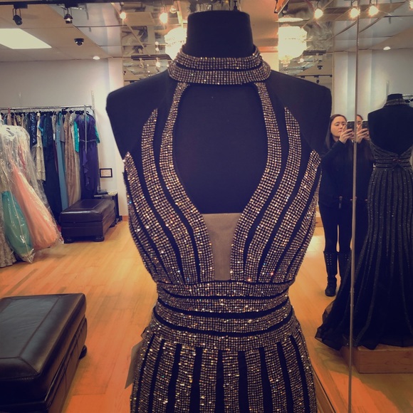 Dresses & Skirts - Long sparkly halter dress